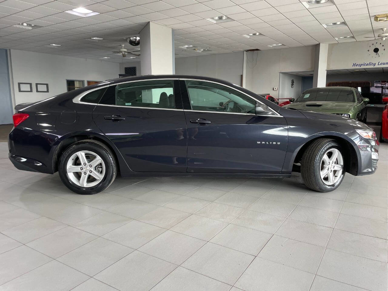 Used 2023 Chevrolet Malibu LT image 8