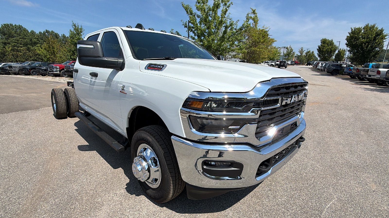 New 2027 RAM 3500 Tradesman w/ Chrome Appearance Group A AWD/4WD image 5