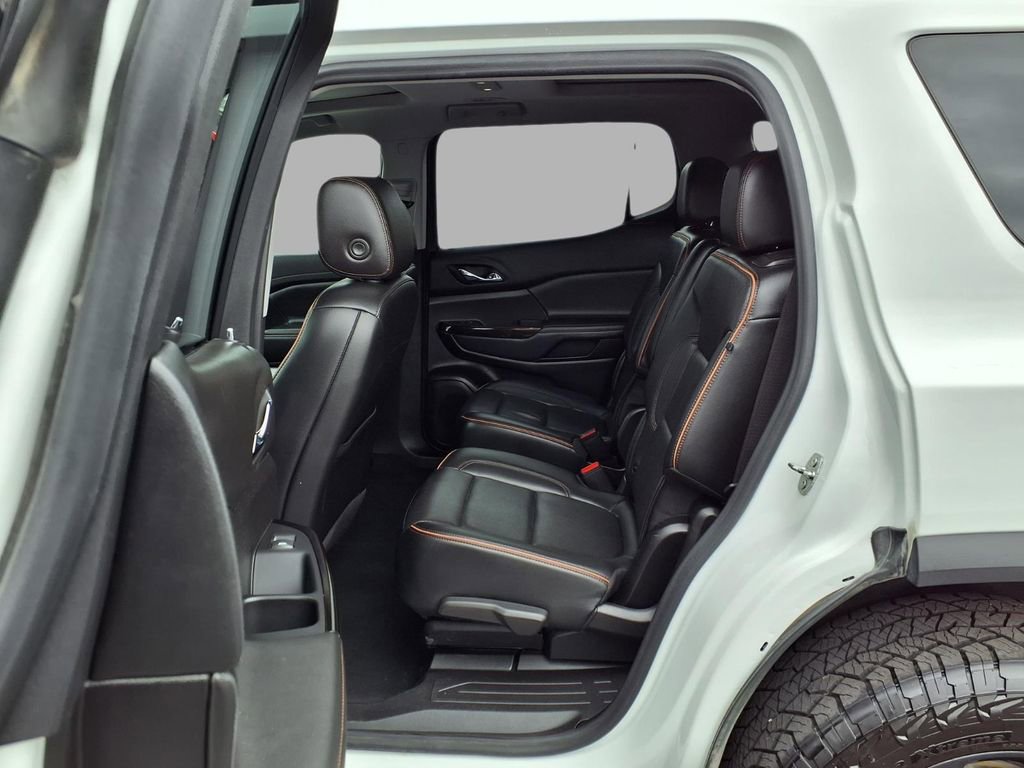 Used 2023 GMC Acadia AT4 w/ Technology Package image 26