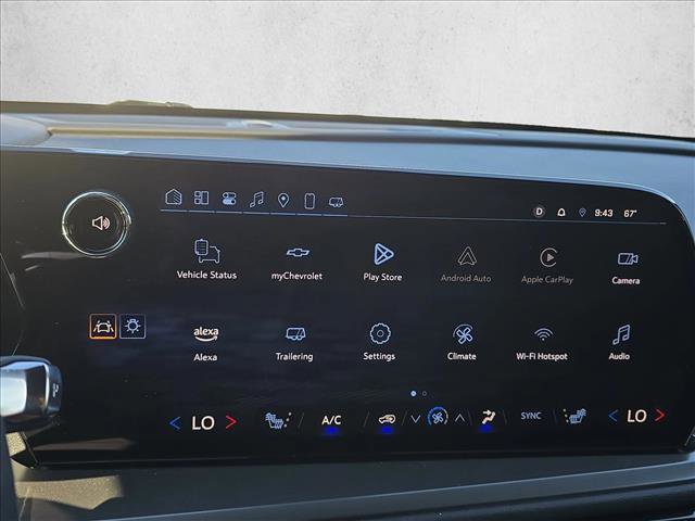 Used 2025 Chevrolet Traverse LT w/ Driver Confidence Package image 12