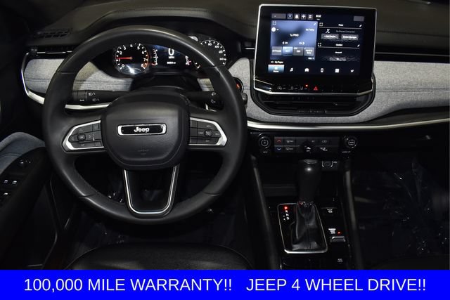 Used 2024 Jeep Compass Latitude AWD/4WD image 25