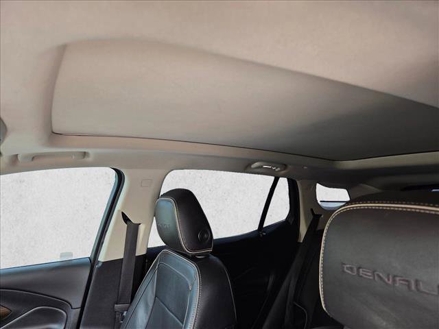 Used 2019 GMC Terrain Denali w/ Advanced Safety Package image 14