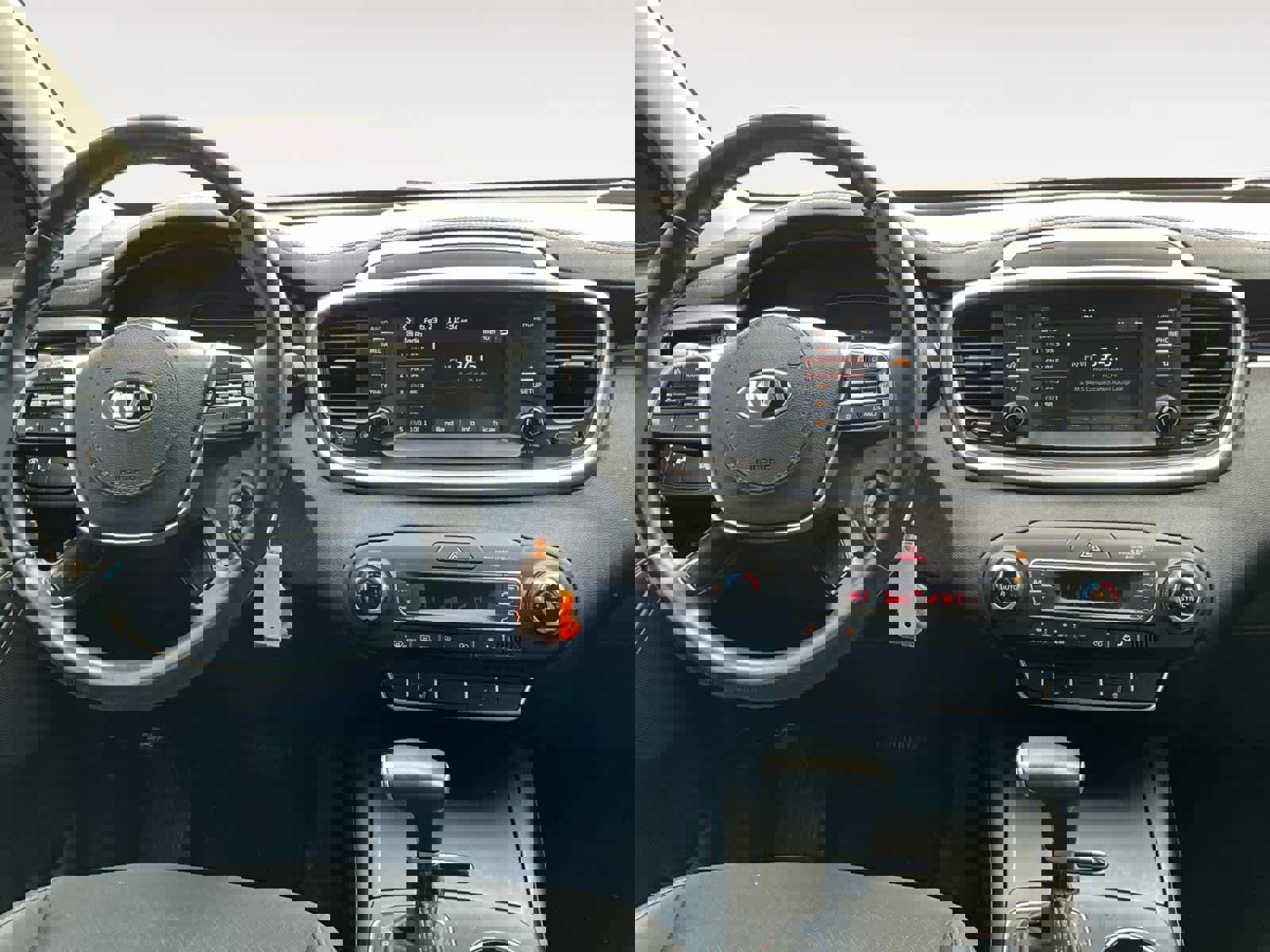 Used 2020 Kia Sorento LX w/ LX I4 Convenience Package image 12