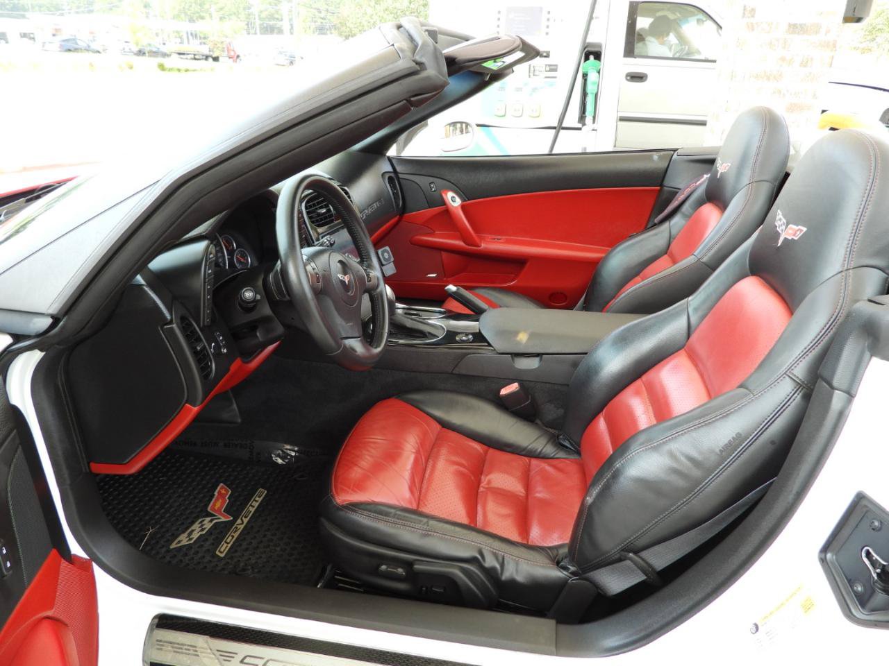 Used 2009 Chevrolet Corvette Convertible w/ Preferred Equipment Group RWD image 62
