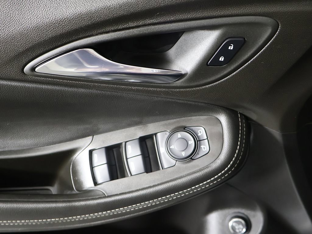 Used 2023 Buick Encore GX Select w/ Sport Touring Package image 27