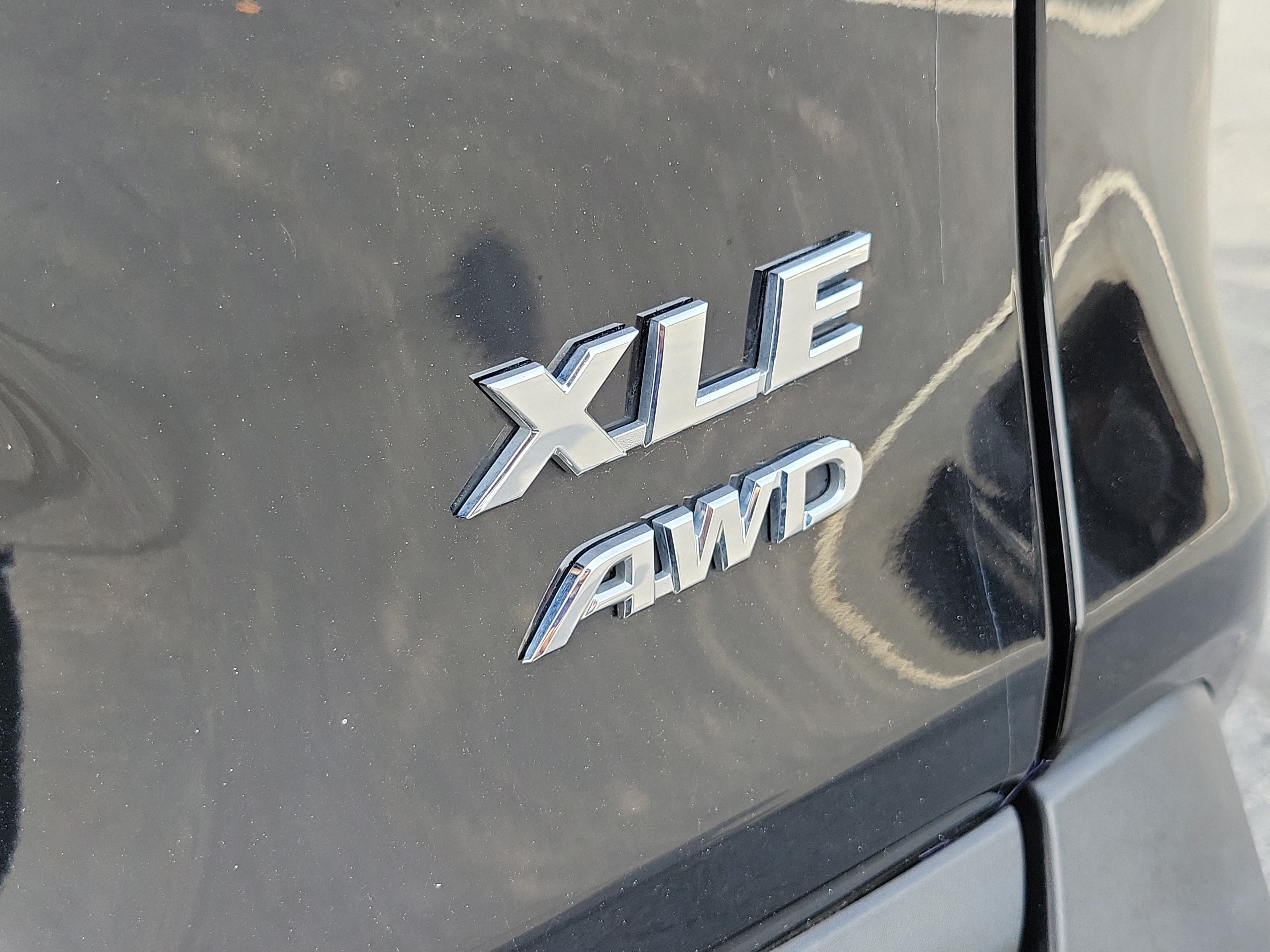 Certified 2025 Toyota RAV4 XLE AWD/4WD image 9