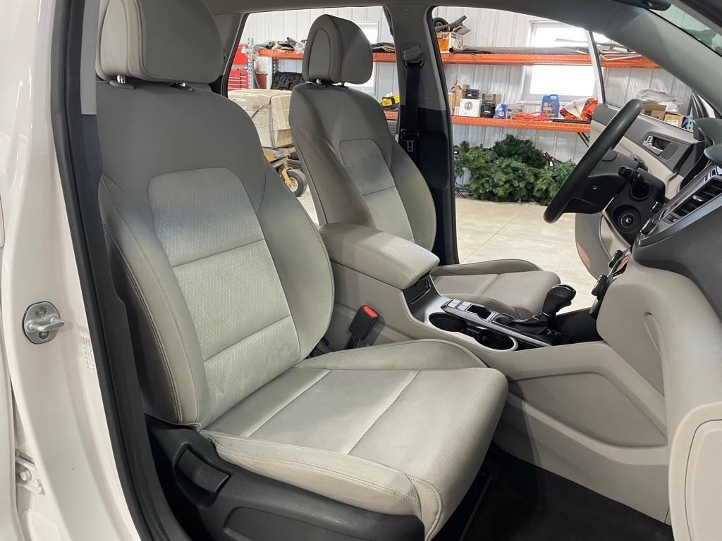 Used 2016 Hyundai Tucson SE w/ Option Group 02 image 24