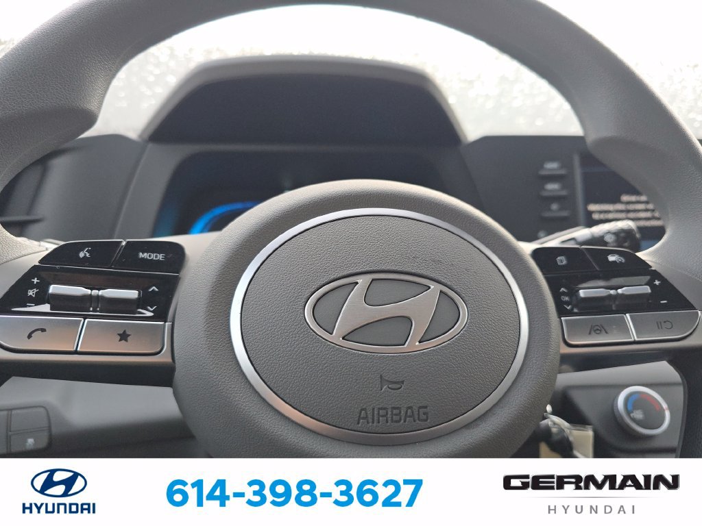 Certified 2026 Hyundai Elantra SE FWD image 22