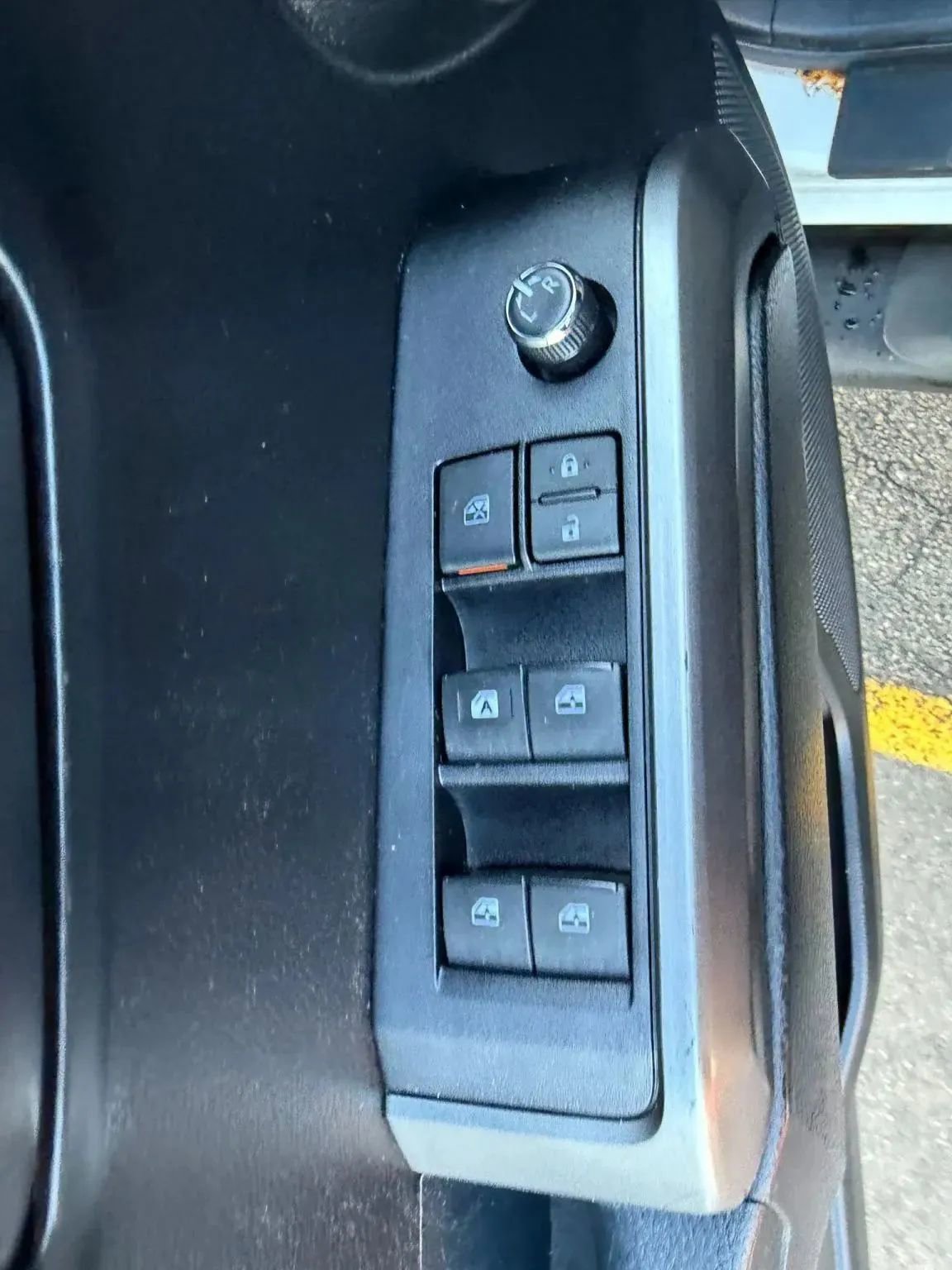 Used 2017 Toyota Tacoma SR5 w/ Tow Package image 32