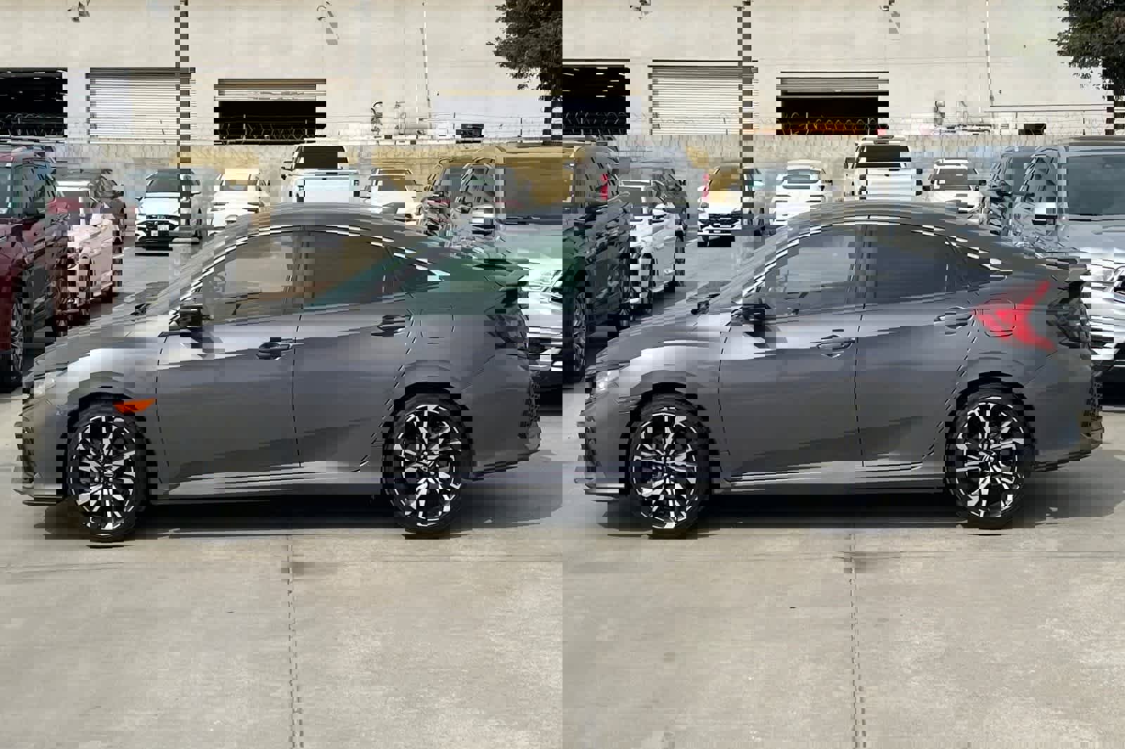 Used 2018 Honda Civic Si image 6