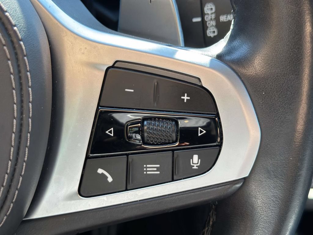 Used 2019 BMW X7 xDrive50i w/ M Sport Package AWD/4WD image 38