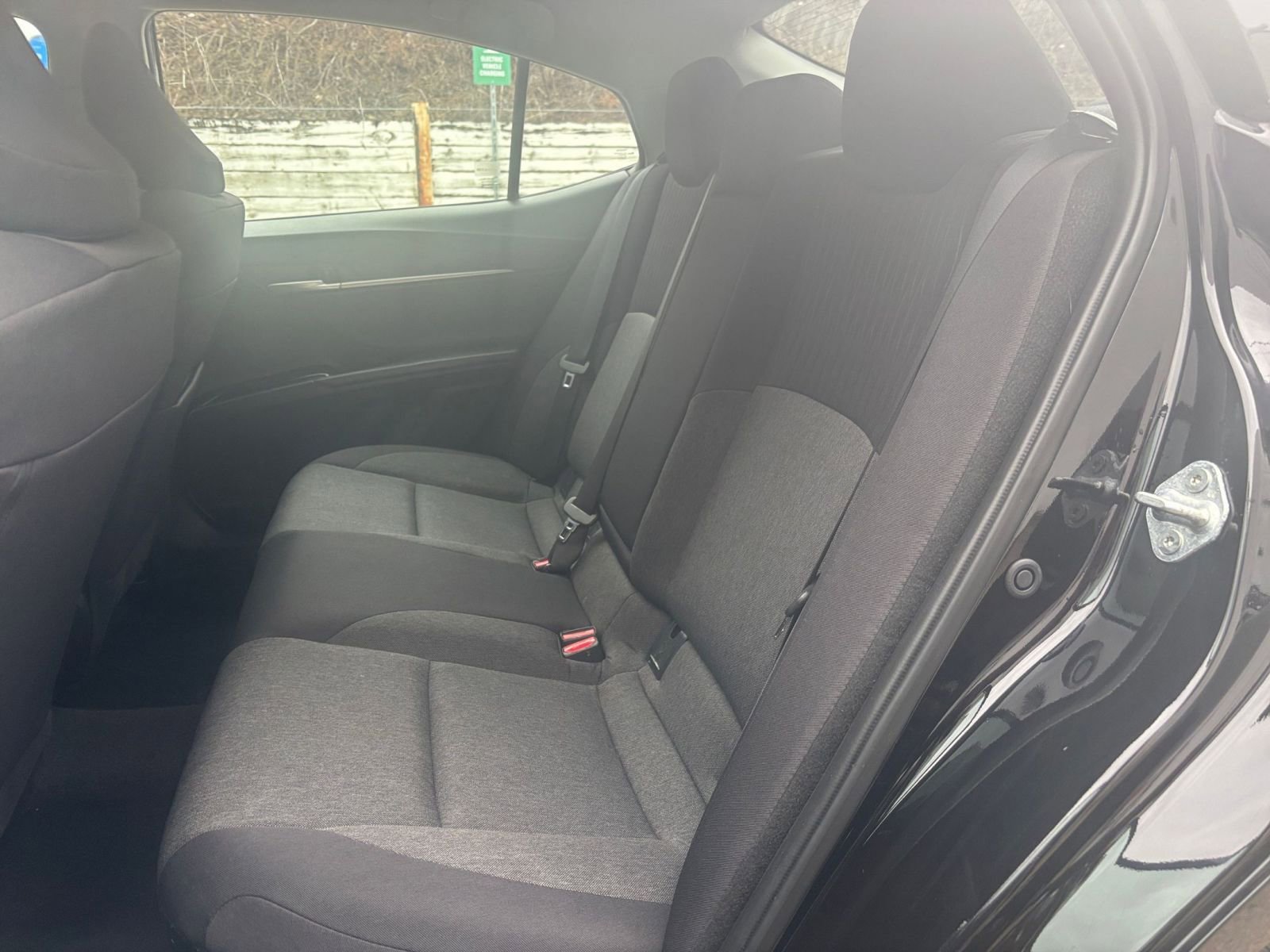 Used 2025 Toyota Camry LE FWD image 36