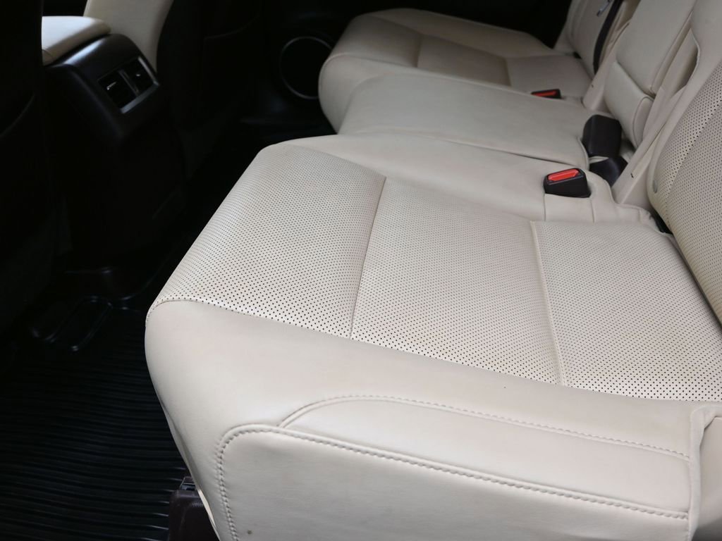 Used 2020 Lexus RX 350L FWD w/ Premium Package image 16