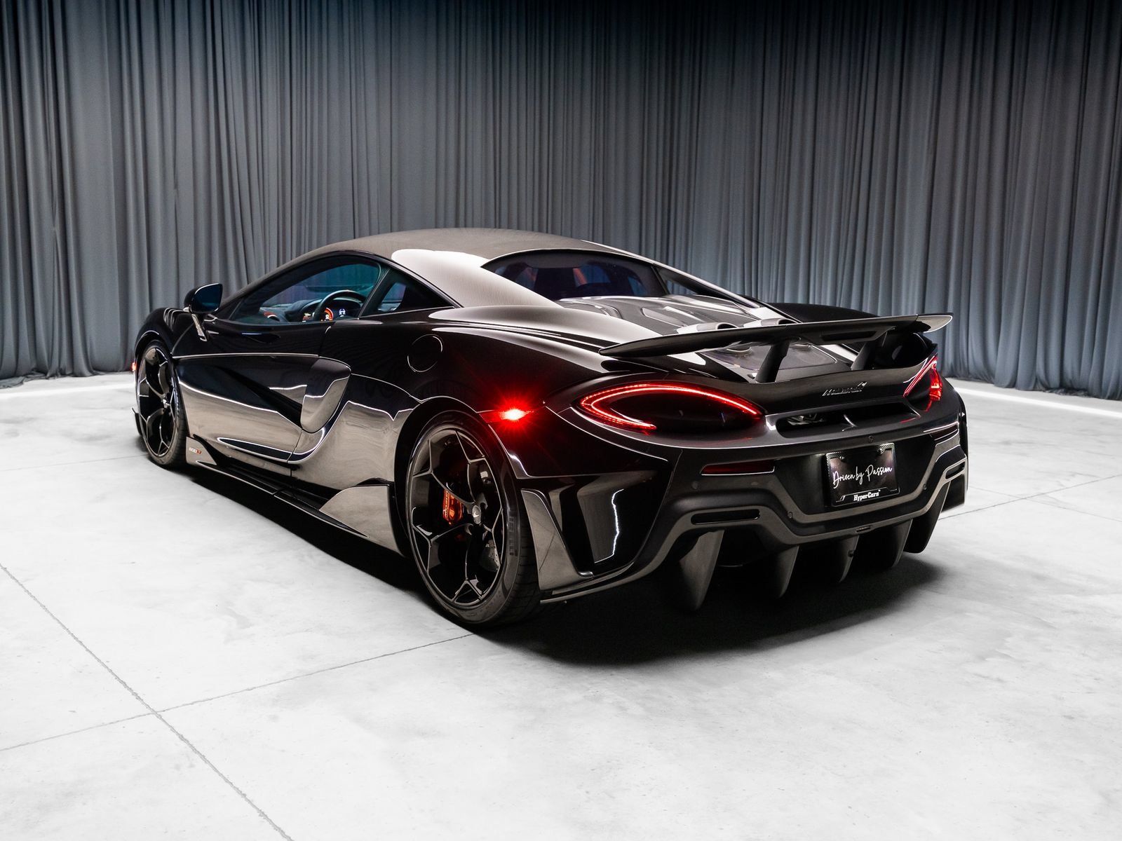 Used 2019 McLaren 600LT RWD image 35