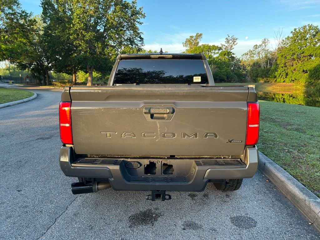 Certified 2025 Toyota Tacoma SR5 AWD/4WD image 4
