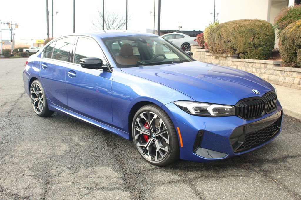 Used 2026 BMW 330i xDrive Sedan w/ M Sport Package AWD/4WD image 1