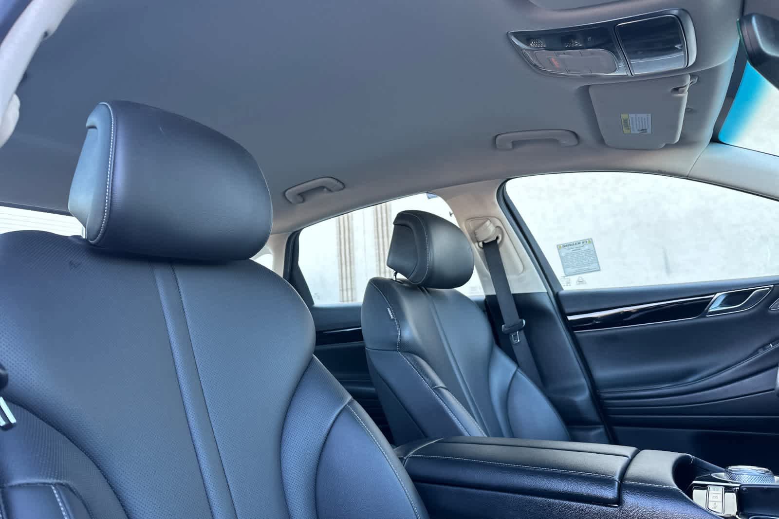 Used 2021 Genesis G80 2.5T RWD image 17