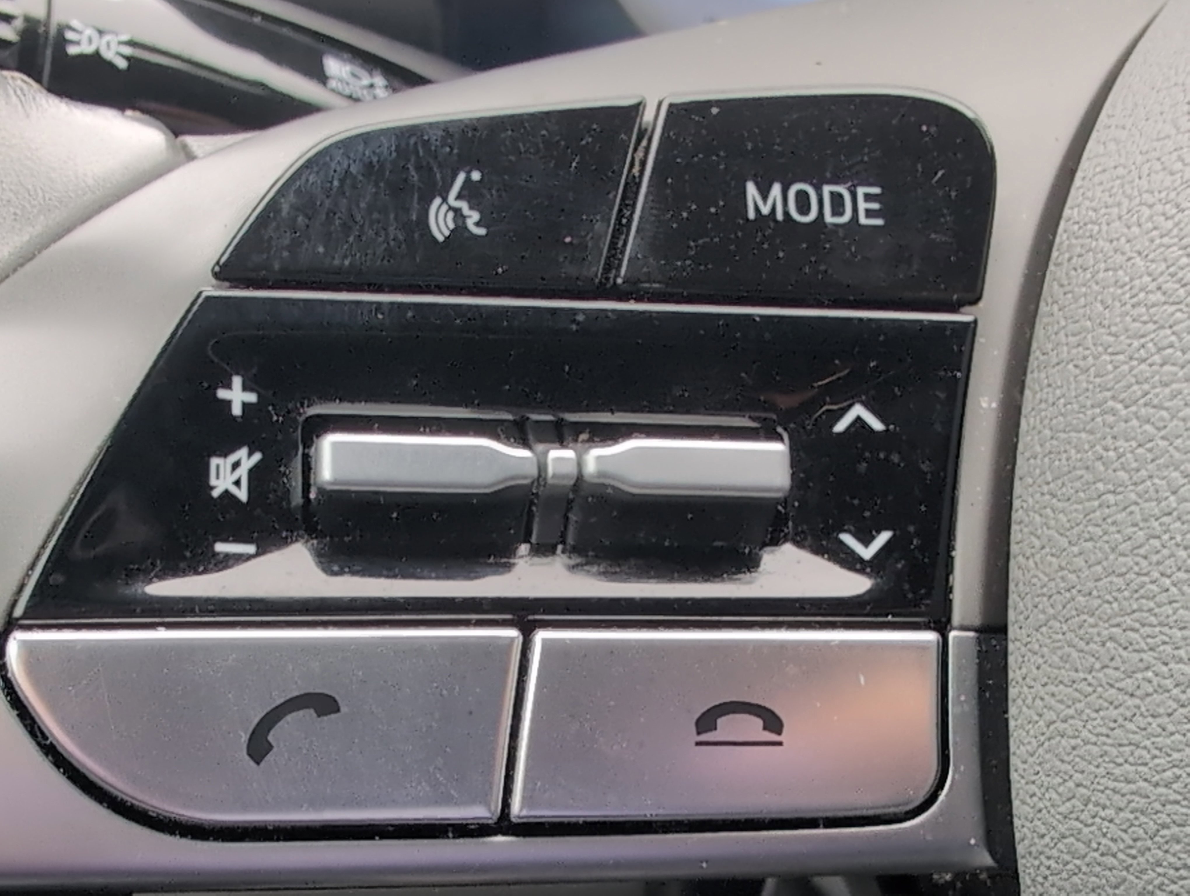 Used 2023 Hyundai Elantra SEL w/ Convenience Package image 22