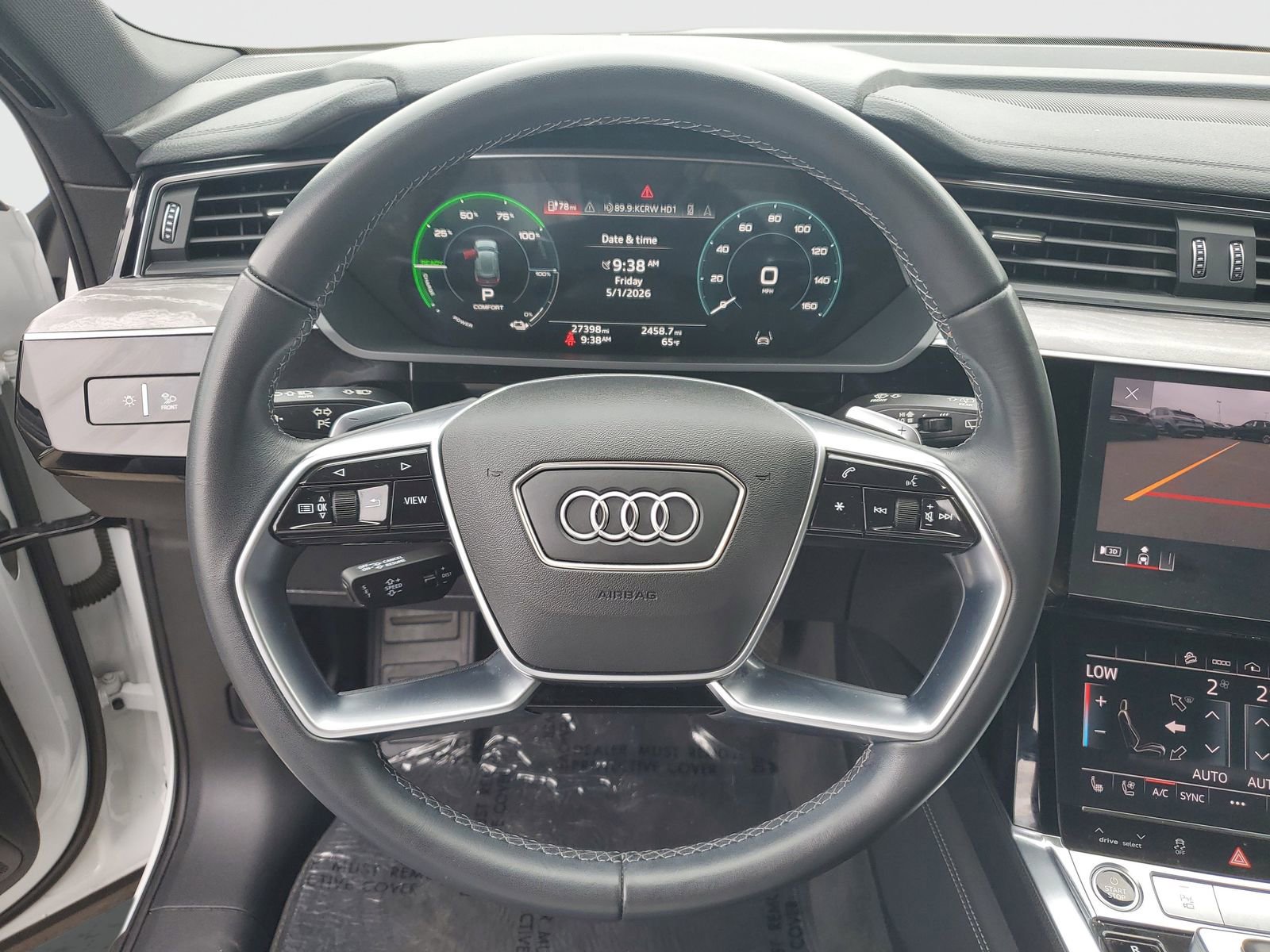 Used 2023 Audi e-tron Premium Plus w/ Premium Plus Package AWD/4WD image 29