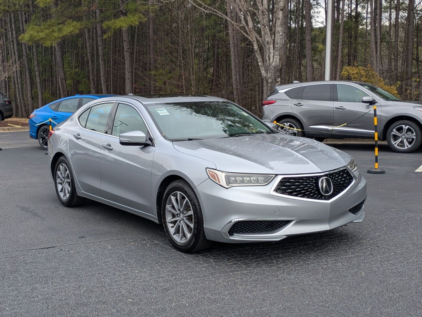 Used 2018 Acura TLX w/ Technology Package image 3