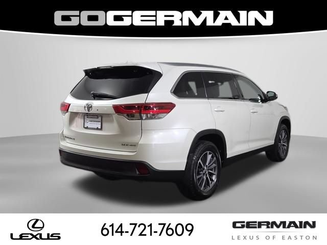 Used 2019 Toyota Highlander XLE AWD/4WD image 7