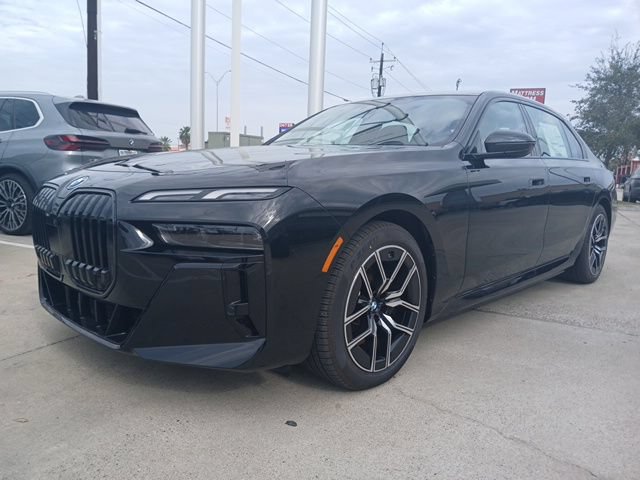 New 2025 BMW i7 xDrive60 AWD/4WD image 3