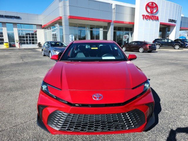 Certified 2025 Toyota Camry SE image 2