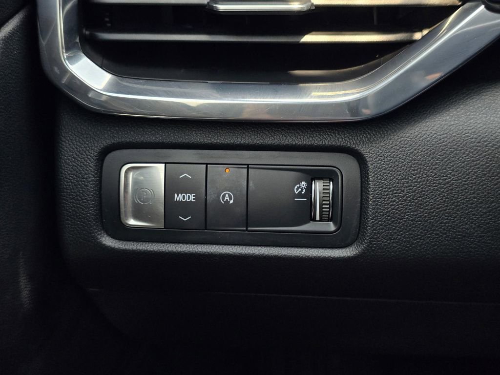 Used 2024 GMC Acadia Denali FWD image 18