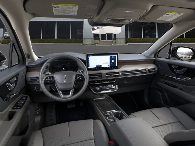 New 2025 Lincoln Corsair Grand Touring w/ Equipment Group 302A AWD/4WD image 9