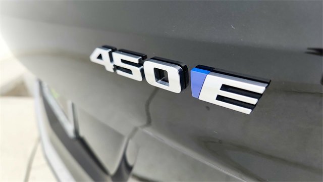 Used 2025 Cadillac Lyriq Luxury image 18