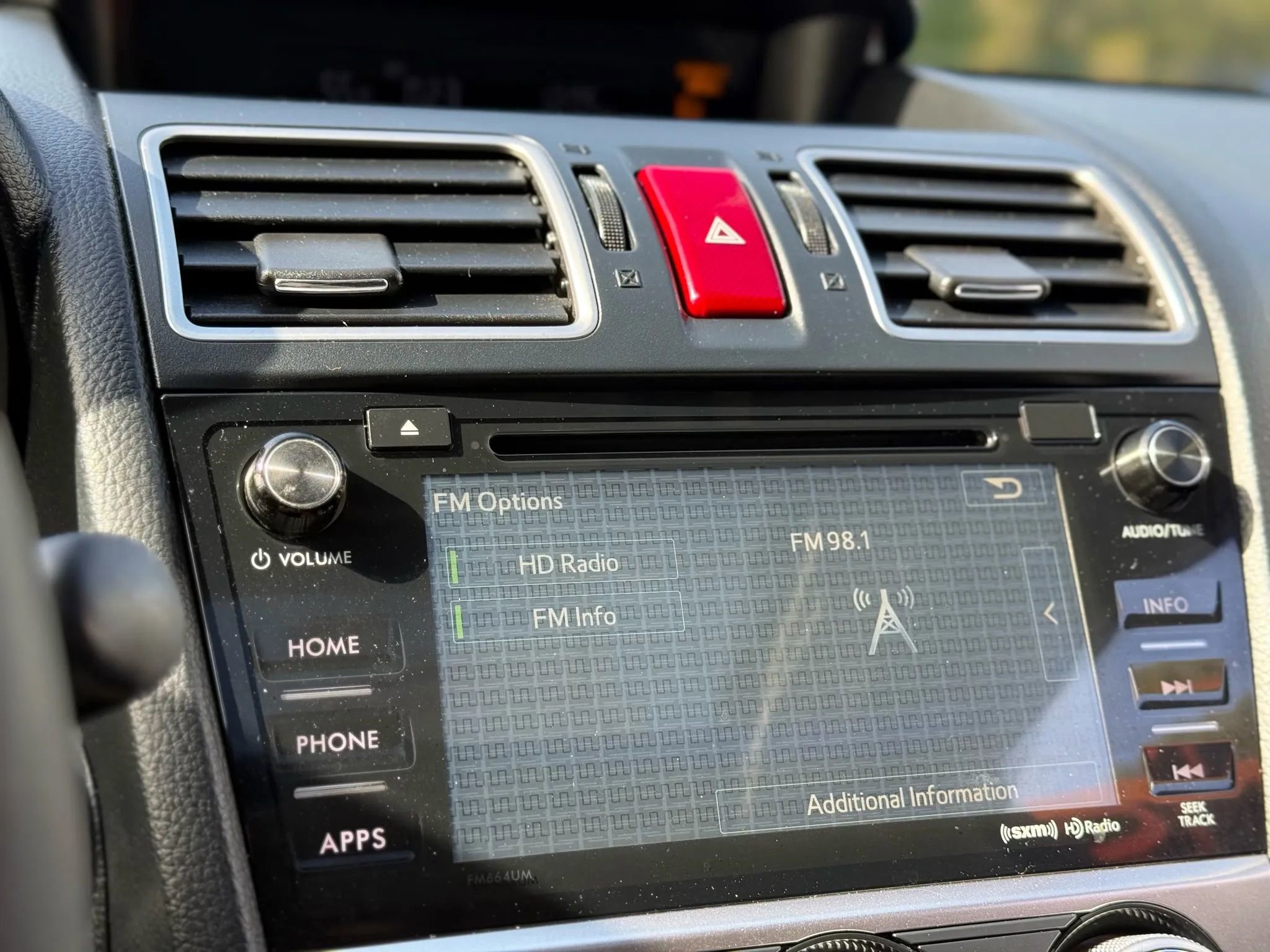 Used 2015 Subaru Impreza 2.0i Limited image 11