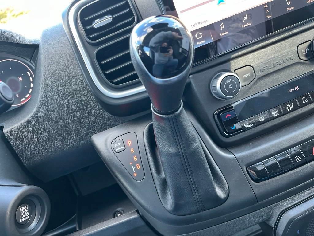 New 2025 RAM ProMaster 2500 w/ Quick Order Package 22G SLT image 13