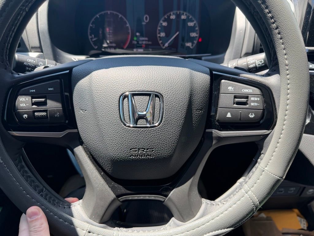 Used 2025 Honda Odyssey Touring image 17