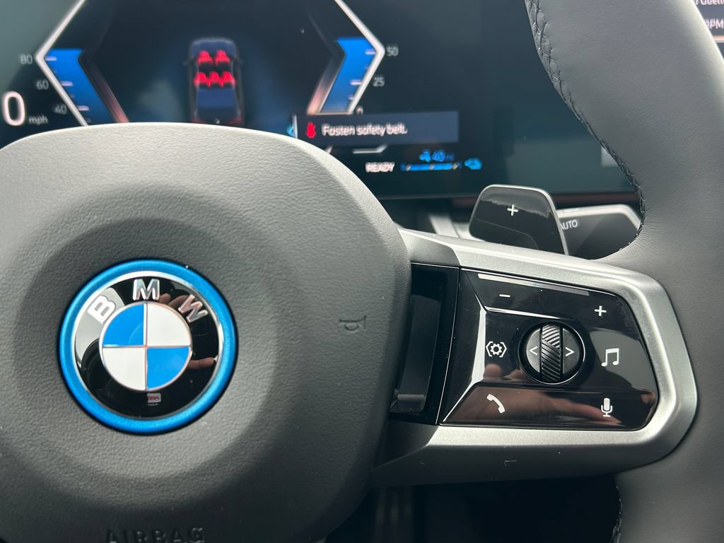 New 2027 BMW 550e xDrive AWD/4WD image 20
