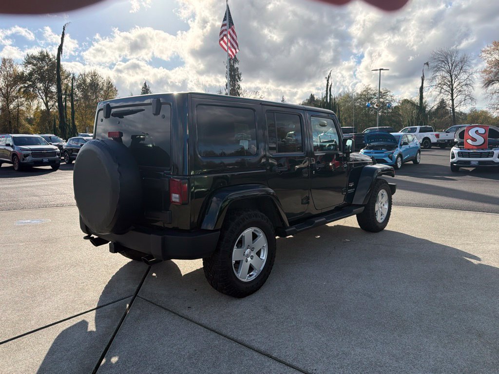 Used 2012 Jeep Wrangler Unlimited Sahara AWD/4WD image 6
