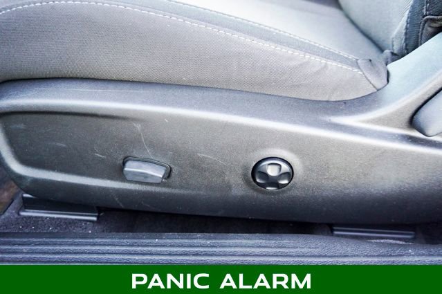 Used 2016 Dodge Challenger SXT image 14