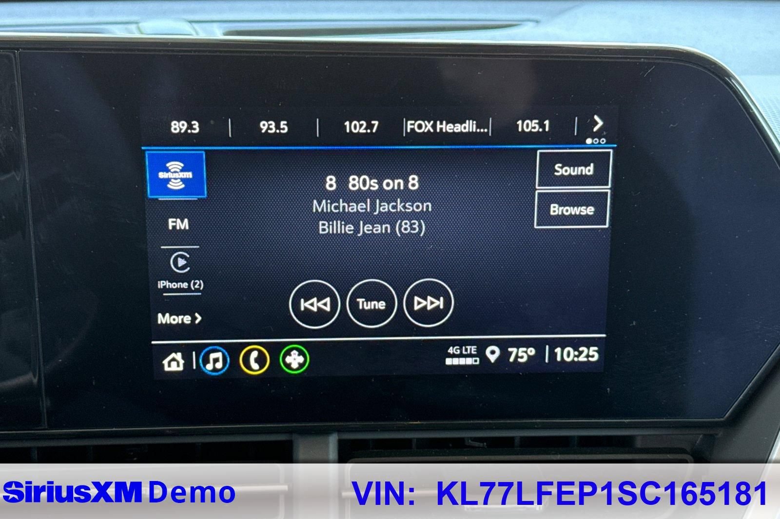 Used 2025 Chevrolet Trax LS FWD image 37