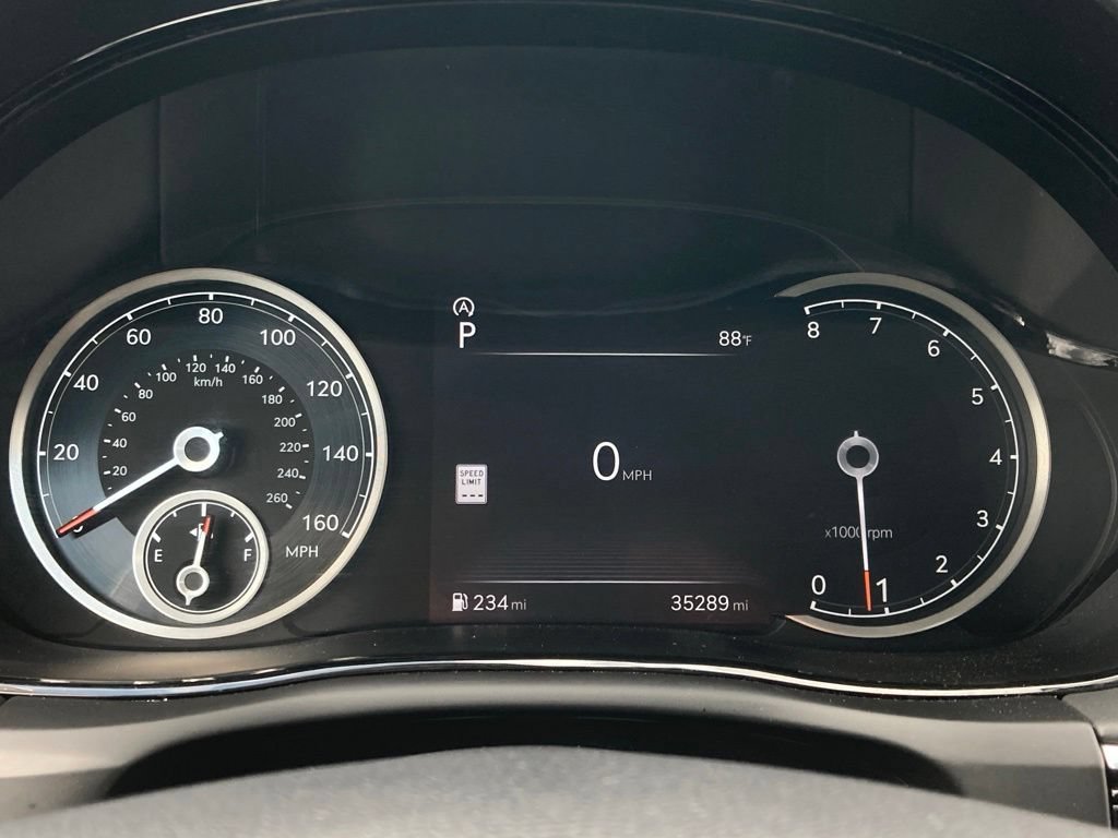 Used 2025 Genesis GV70 2.5T AWD/4WD image 17