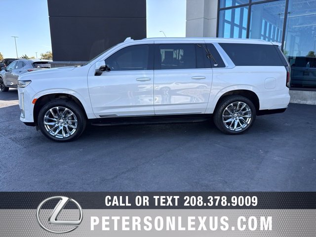 Used 2021 Cadillac Escalade ESV Premium Luxury w/ Driver Assist Tech Package AWD/4WD image 3