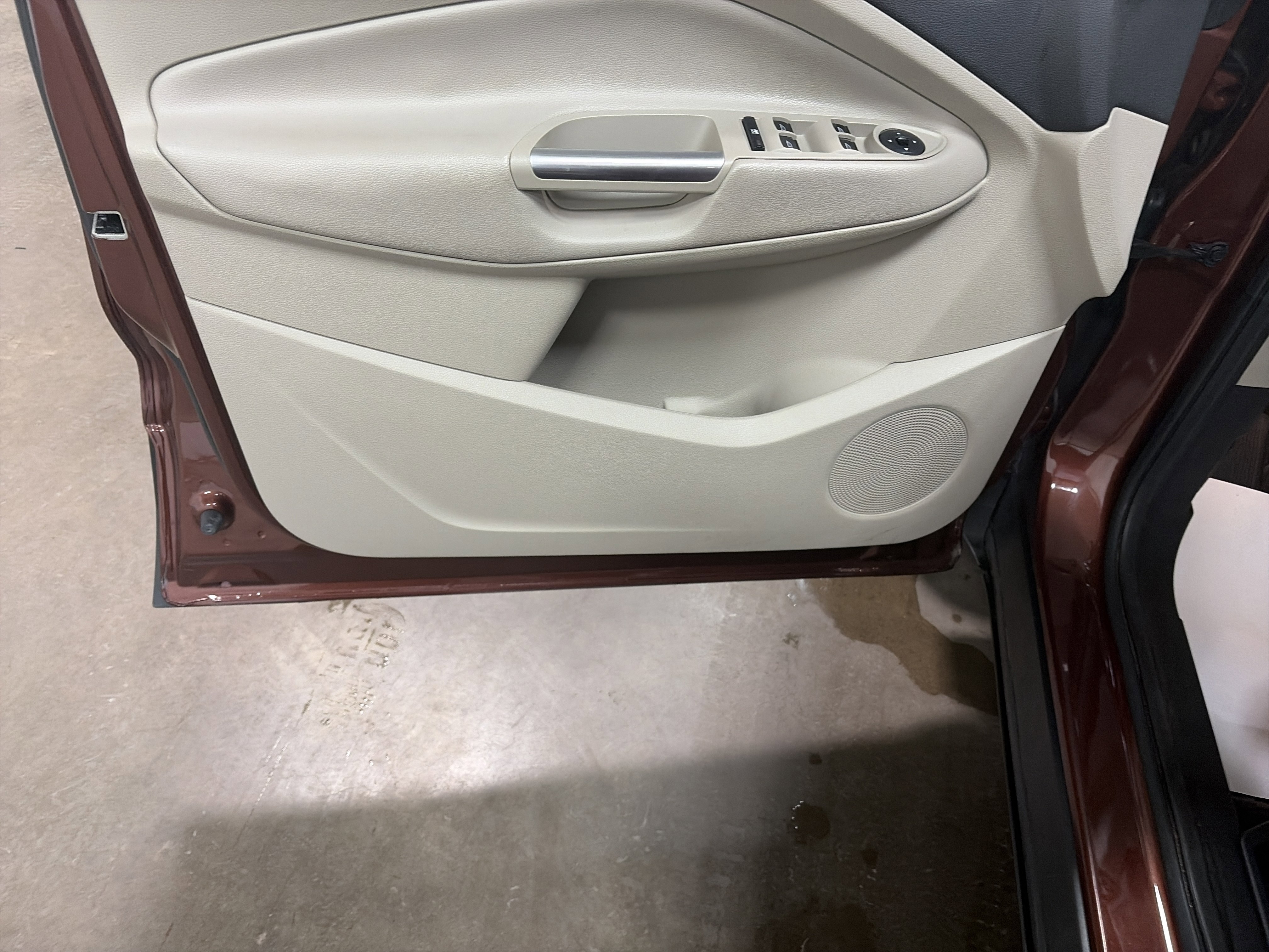 Used 2018 Ford Escape SEL image 10