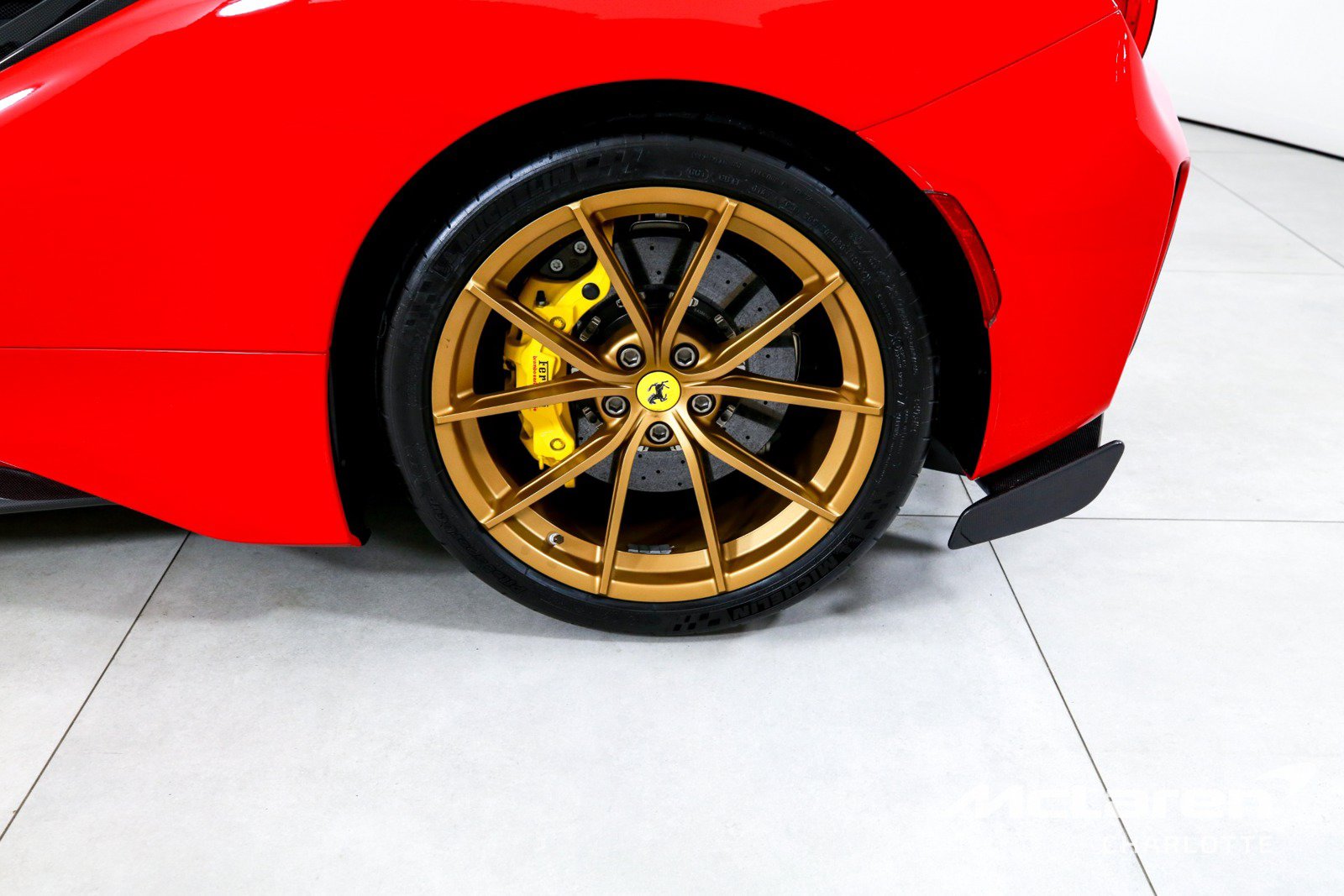 Used 2020 Ferrari 488 Pista Coupe RWD image 32