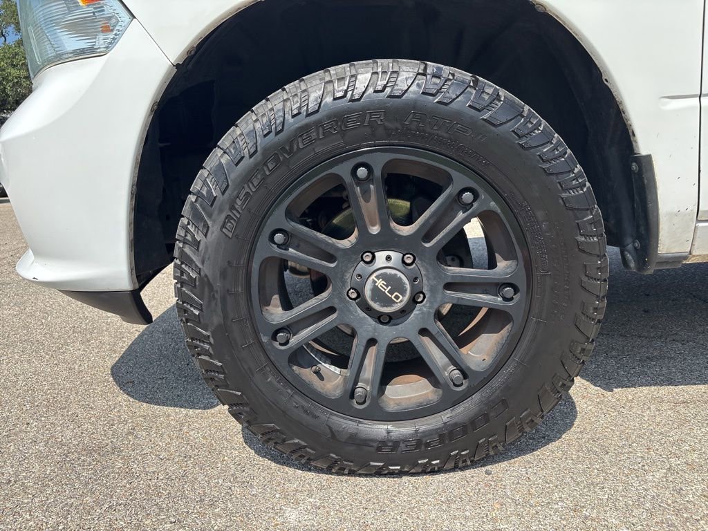 Used 2015 RAM 1500 Express AWD/4WD image 9