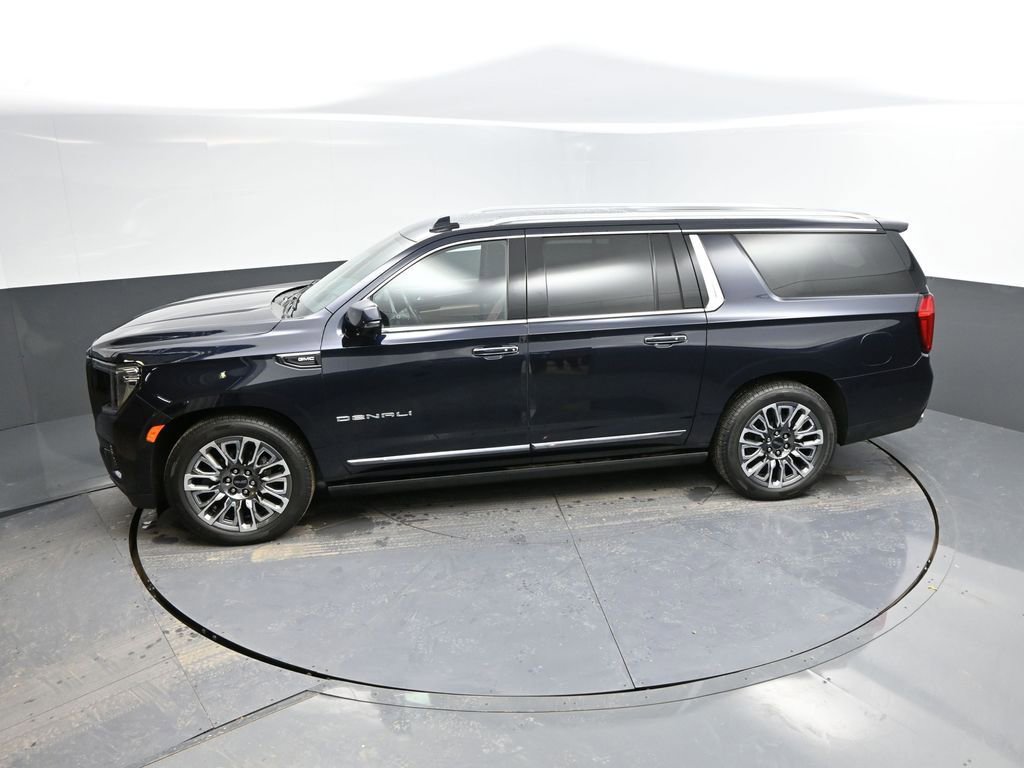 Used 2023 GMC Yukon XL Denali Ultimate image 29