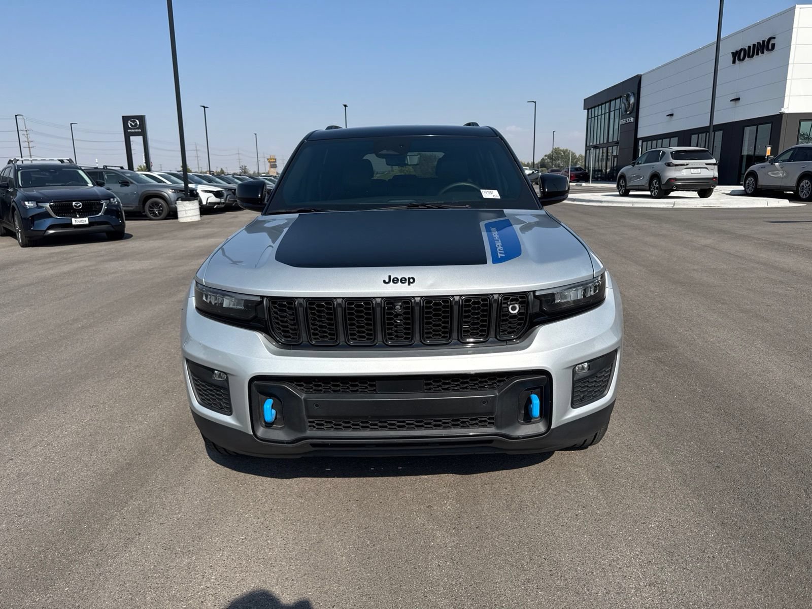 Used 2023 Jeep Grand Cherokee Trailhawk w/ Advanced Protech Group II AWD/4WD image 2