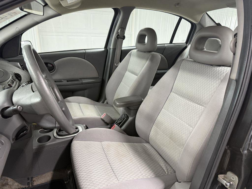 Used 2005 Saturn ION Level 2 w/ Power Pkg FWD image 10