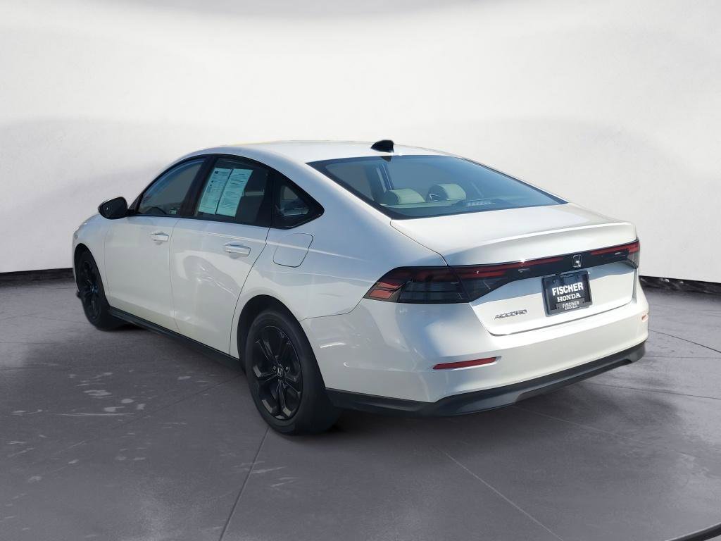Certified 2025 Honda Accord SE image 4