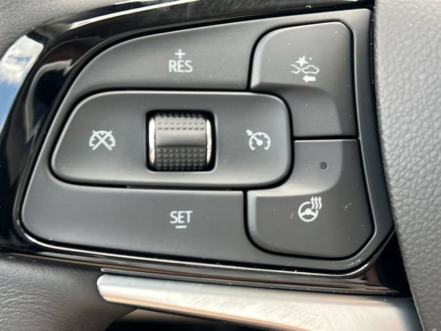 Used 2023 Buick Enclave Premium w/ Experience Buick Package FWD image 21