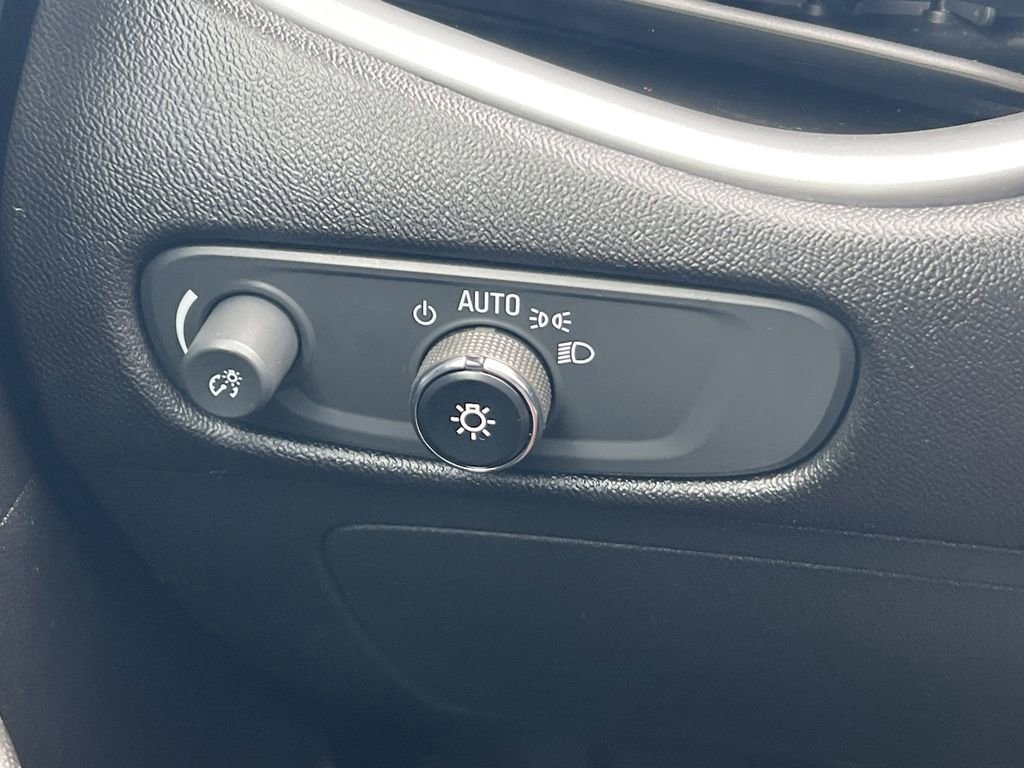 Used 2024 Chevrolet Malibu LT image 12