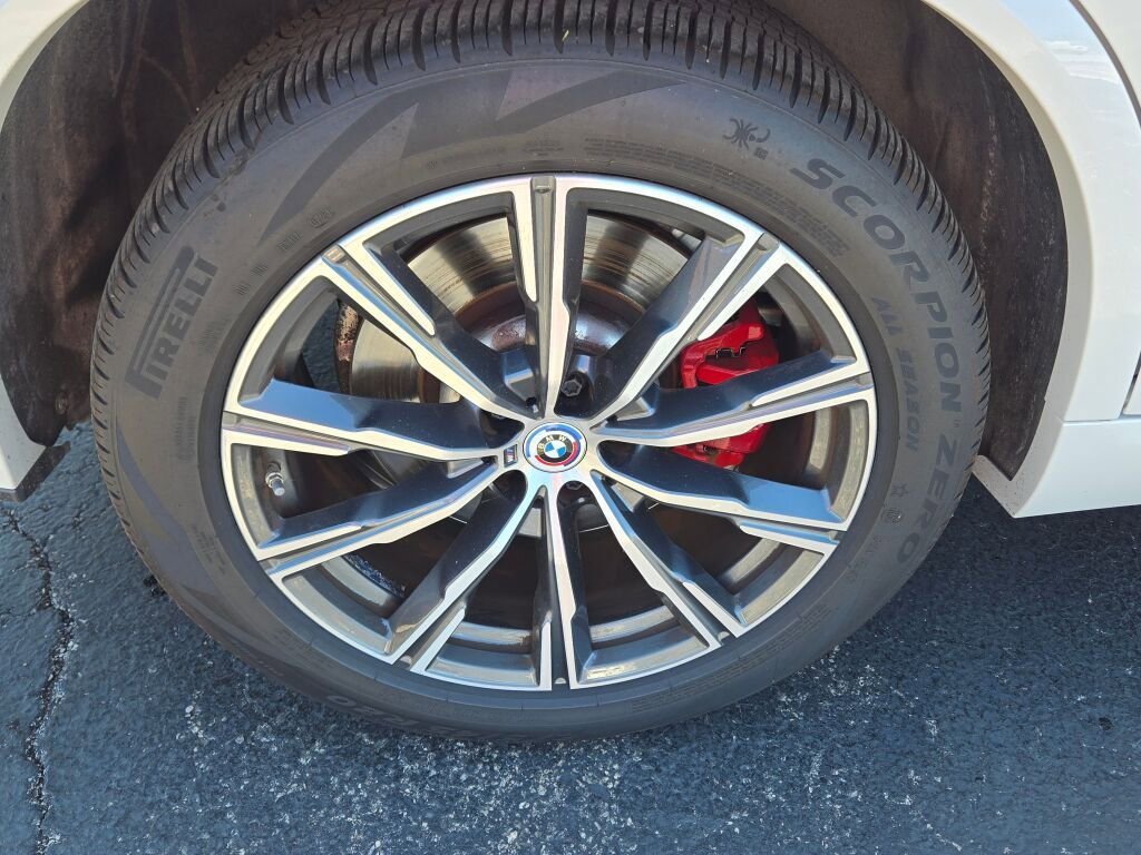 Used 2023 BMW X5 M50i w/ Executive Package AWD/4WD image 15
