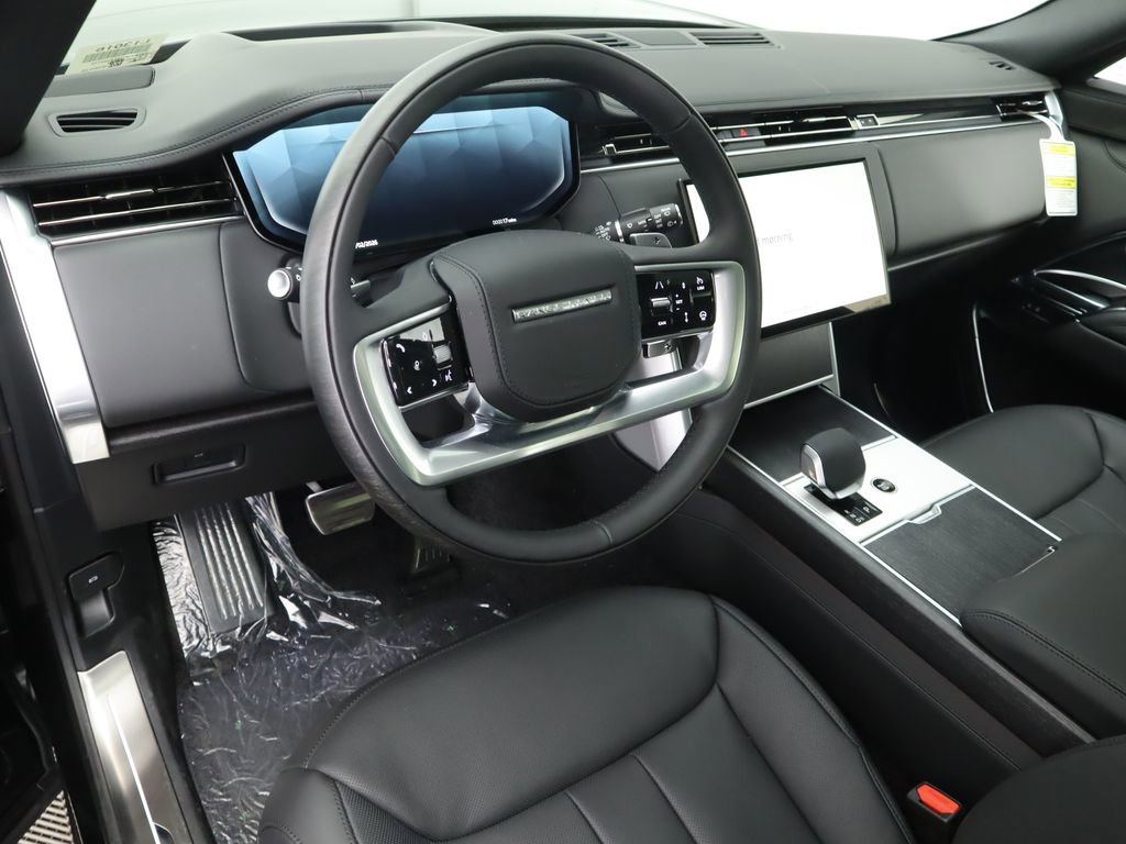 New 2026 Land Rover Range Rover SE image 9